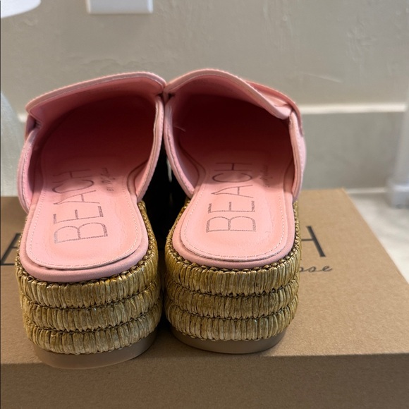 Beach by Matisse Women's Pink Platform Mules - Picture 4 of 7